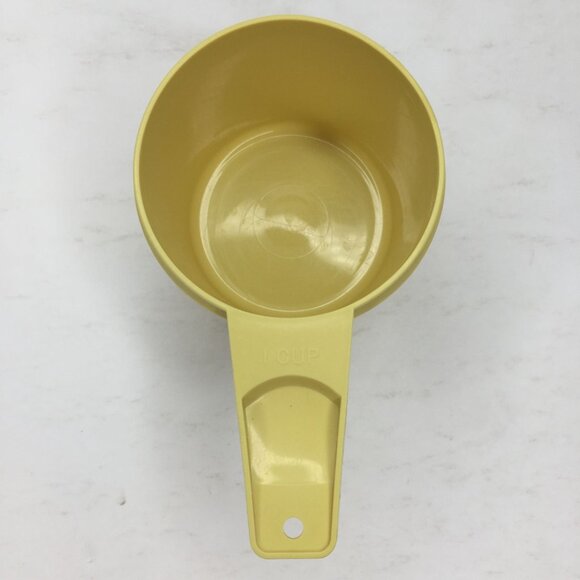 Vintage Tupperware Yellow Nesting Measuring Cups Set Kitchenware Baking Cooking - Picture 10 of 11